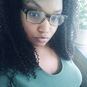 Meet your Posher, Fredia